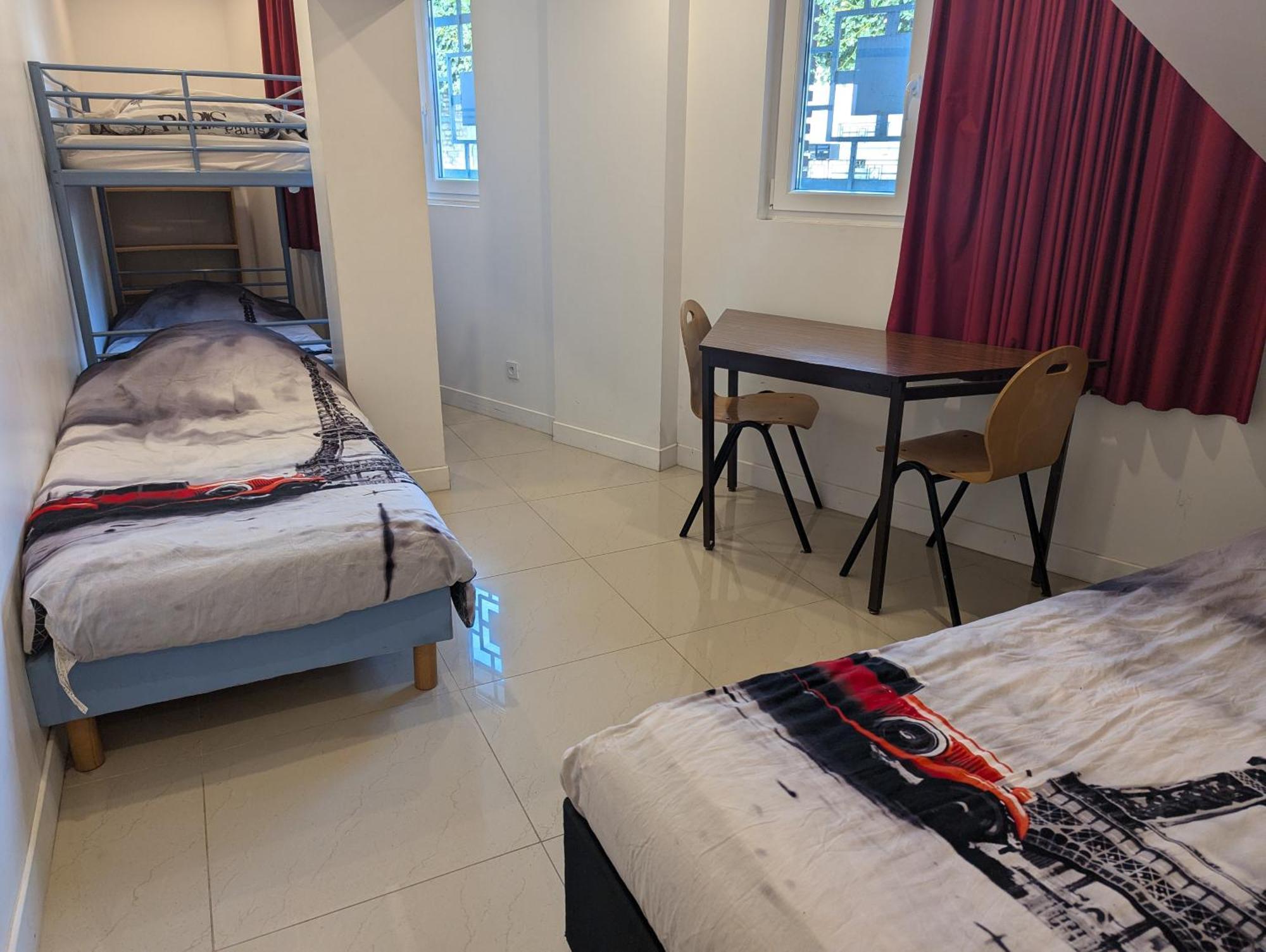 شقة House 20 Min From Paris By Metro, Free Parking كْرُتييّ الغرفة الصورة